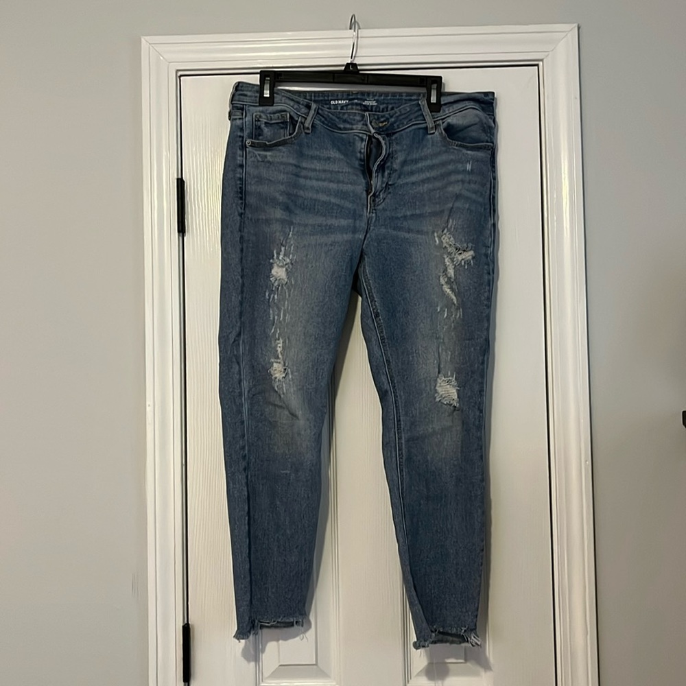Old Navy Rockstar Jeans distressed
